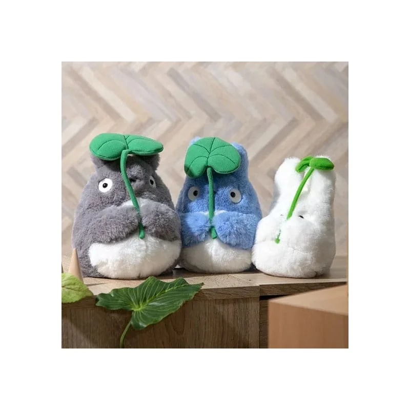 MY NEIGHBOR TOTORO - Gray Totoro with leaf - Nakayoshi plush
