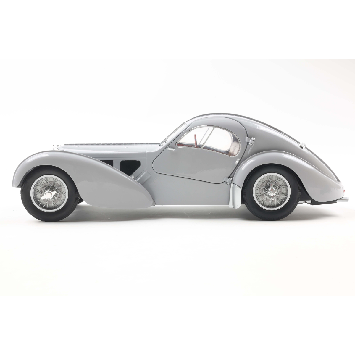 BUGATTI ATLANTIC TYPE 57 SC MAT SILVER 1937 1/18 Diecast model car