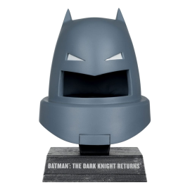 Batman DC Direct Mini Replica 1/3 Armored Batman Mask (Dark Knight Returns) 18 cm 