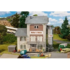Industrial mill