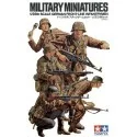 Figures for military model kits